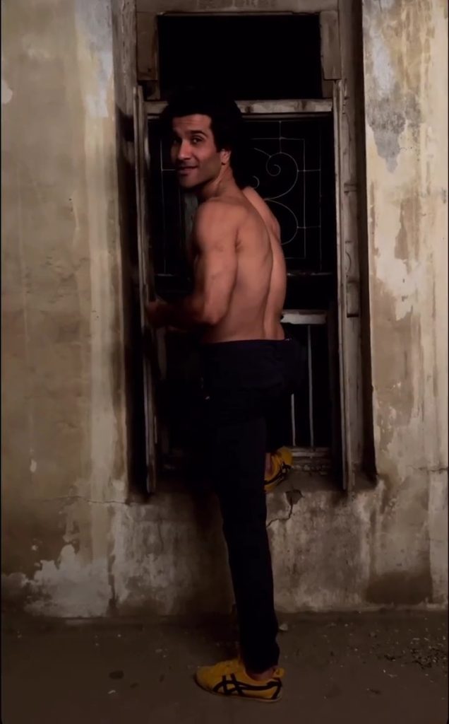 Feroze Khan Latest Shirtless Video Irks Fans