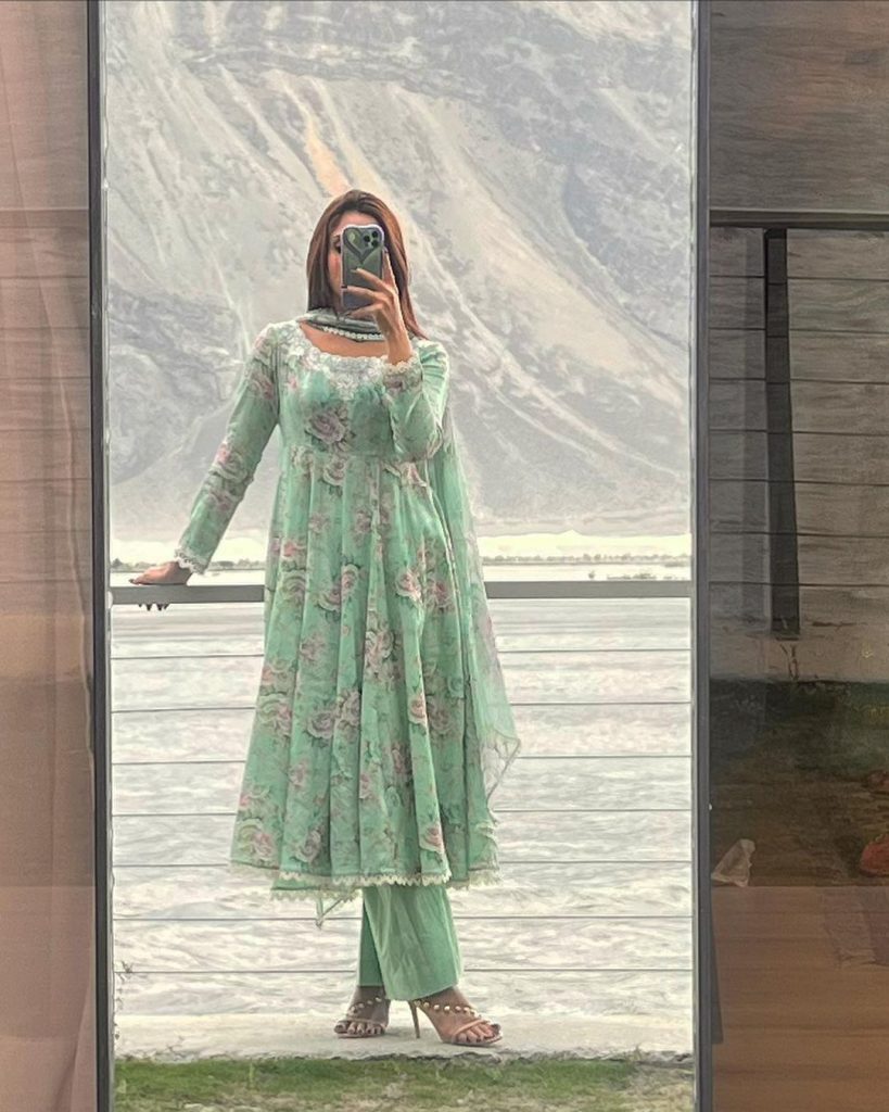 Gorgeous Eid Pictures of Jannat Mirza From Skardu