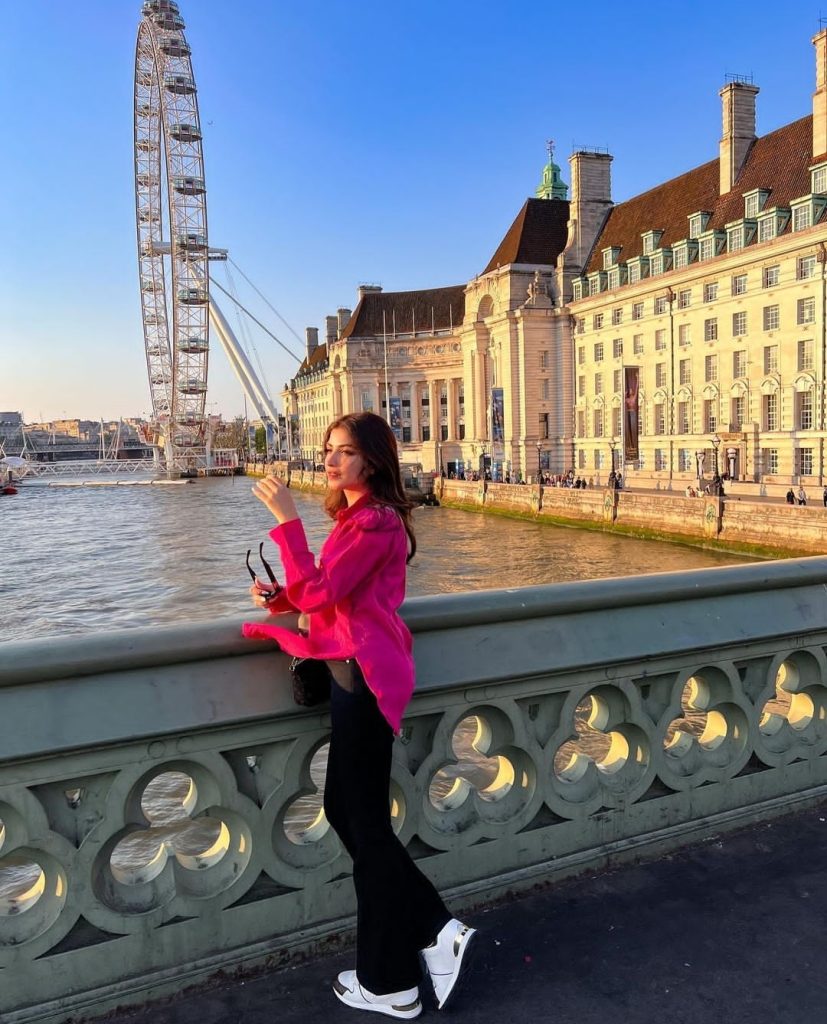 Kinza Hashmi Unseen Pictures From Her Recent UK Trip