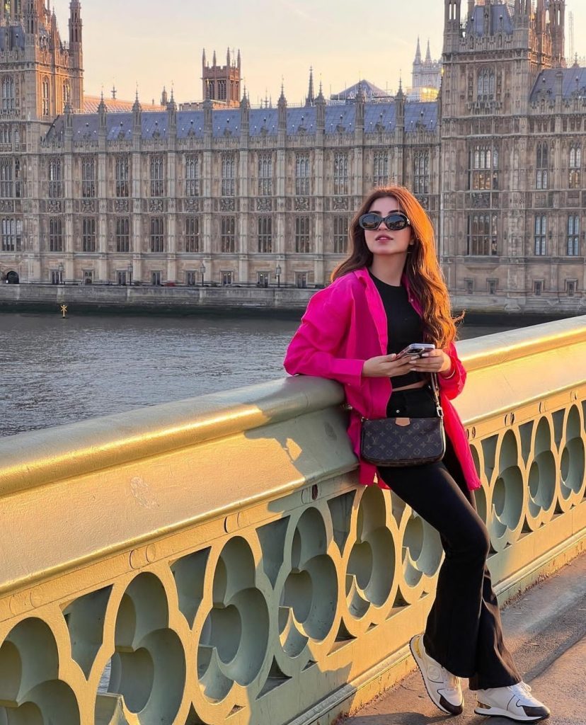 Kinza Hashmi Unseen Pictures From Her Recent UK Trip