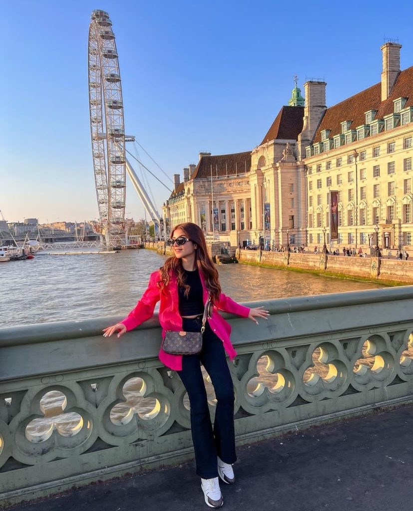 Kinza Hashmi Unseen Pictures From Her Recent UK Trip