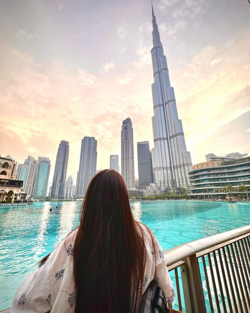 Maaz Safder Posts Beautiful Pictures With Wife from Dubai | Reviewit.pk
