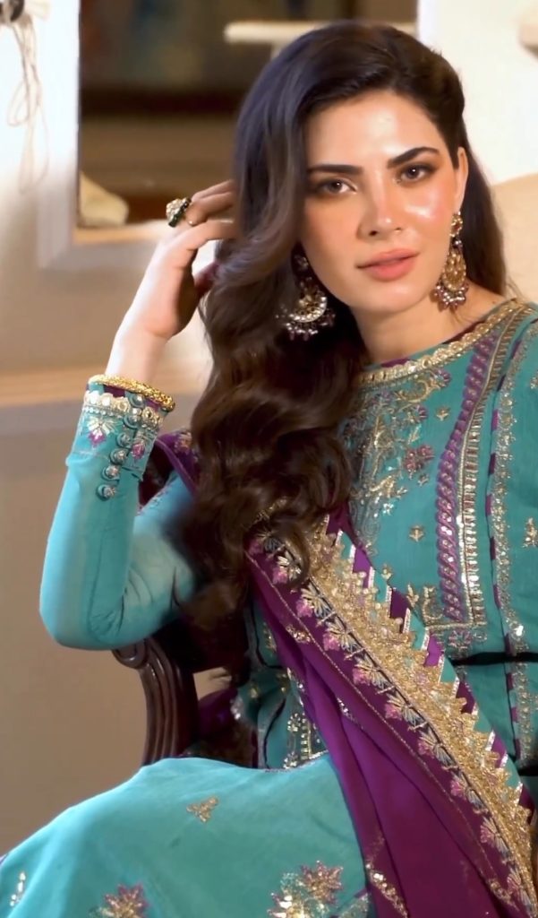 People Think Naimal Khawar Looks Like Another Actress In Latest Shoot