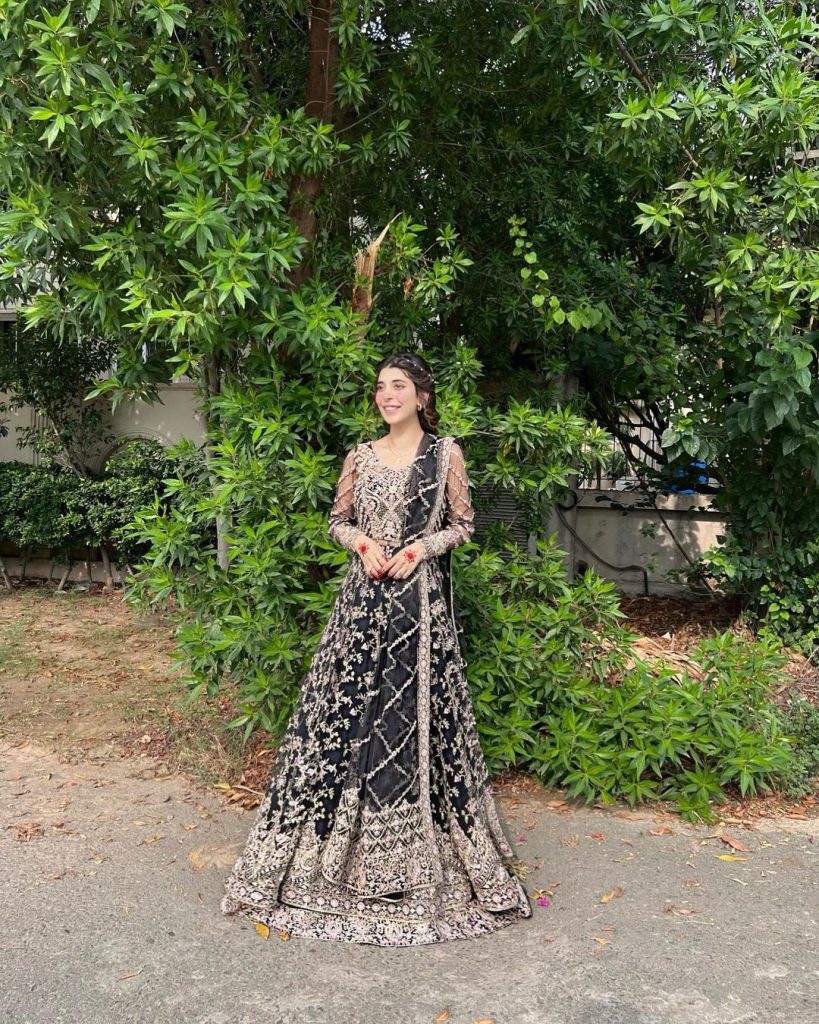 Urwa Farhan Twinning In Black on Eid Day