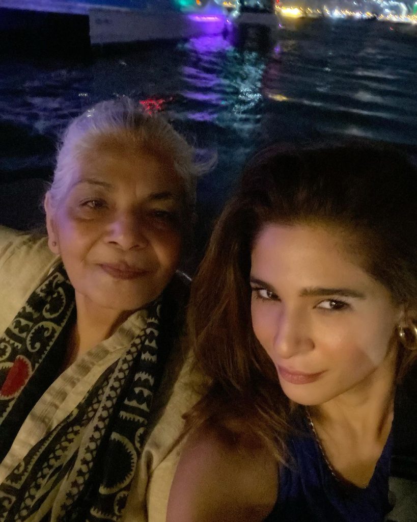 Ayesha Omar Vacationing With Mother in Dubai