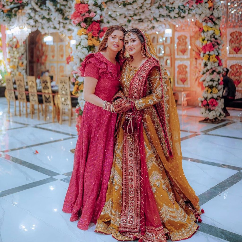 Kanwal Aftab And Zulqarnain New HD Pictures From Sehar Hayat Mehndi