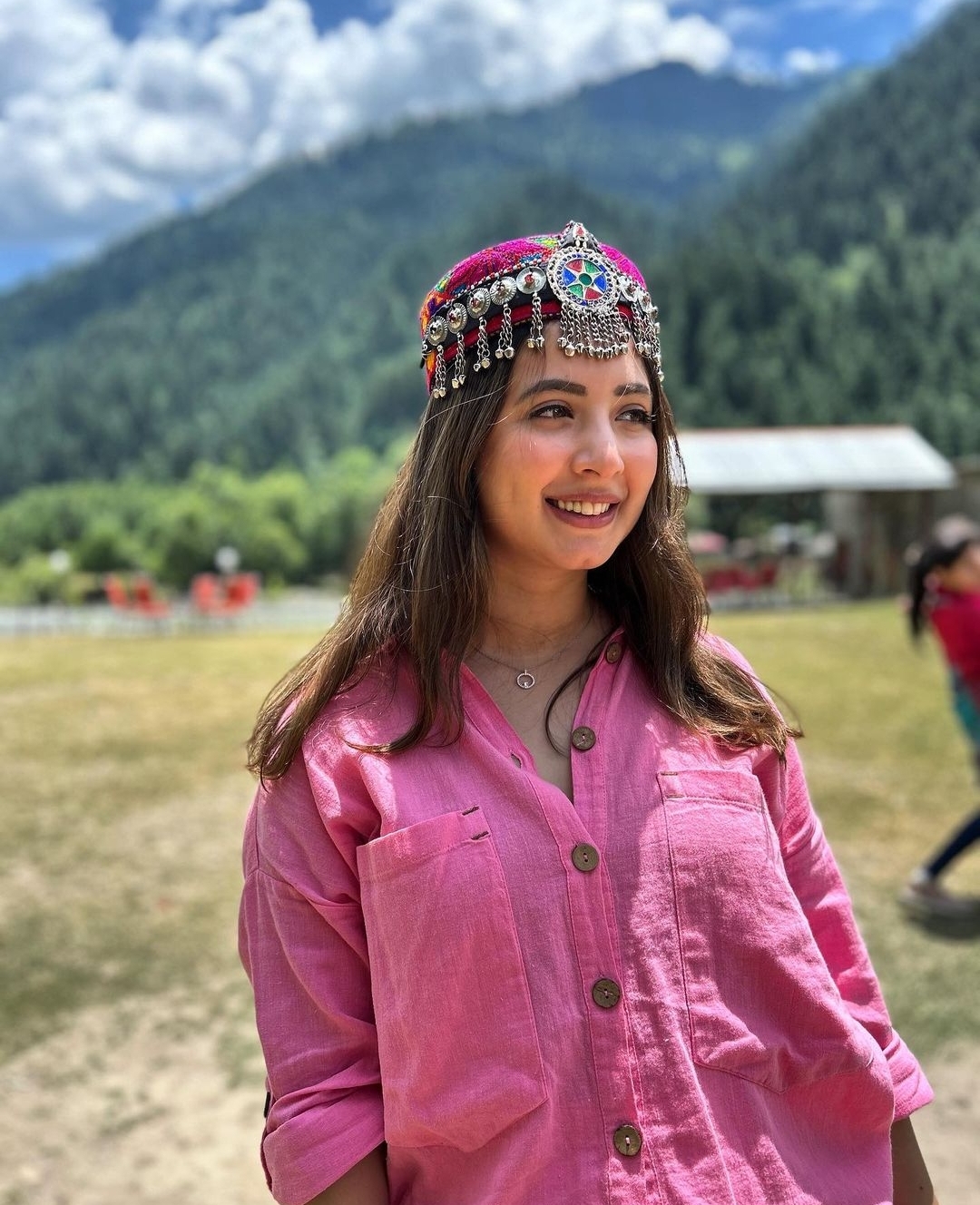 Komal Aziz Khan Spent Eid In Kashmir | Reviewit.pk