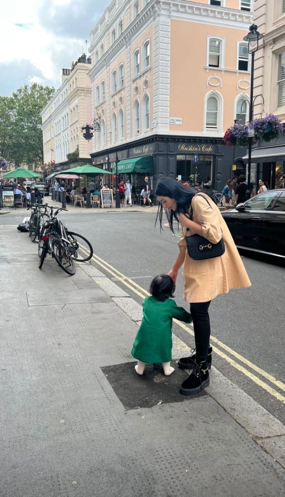 Sarah Khan Shares New Adorable Pictures With Daughter from UK