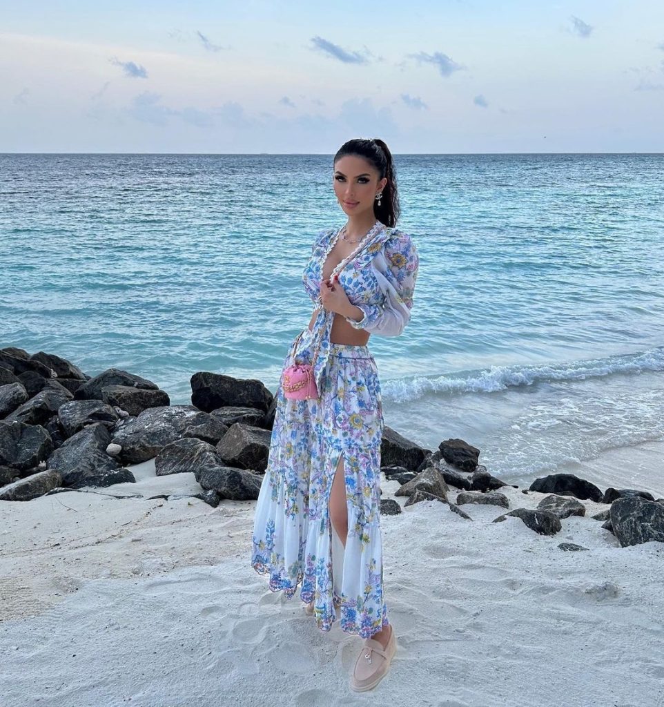 Amir Khan and Faryal Makhdoom Post Pictures From Mykonos Island, Greece