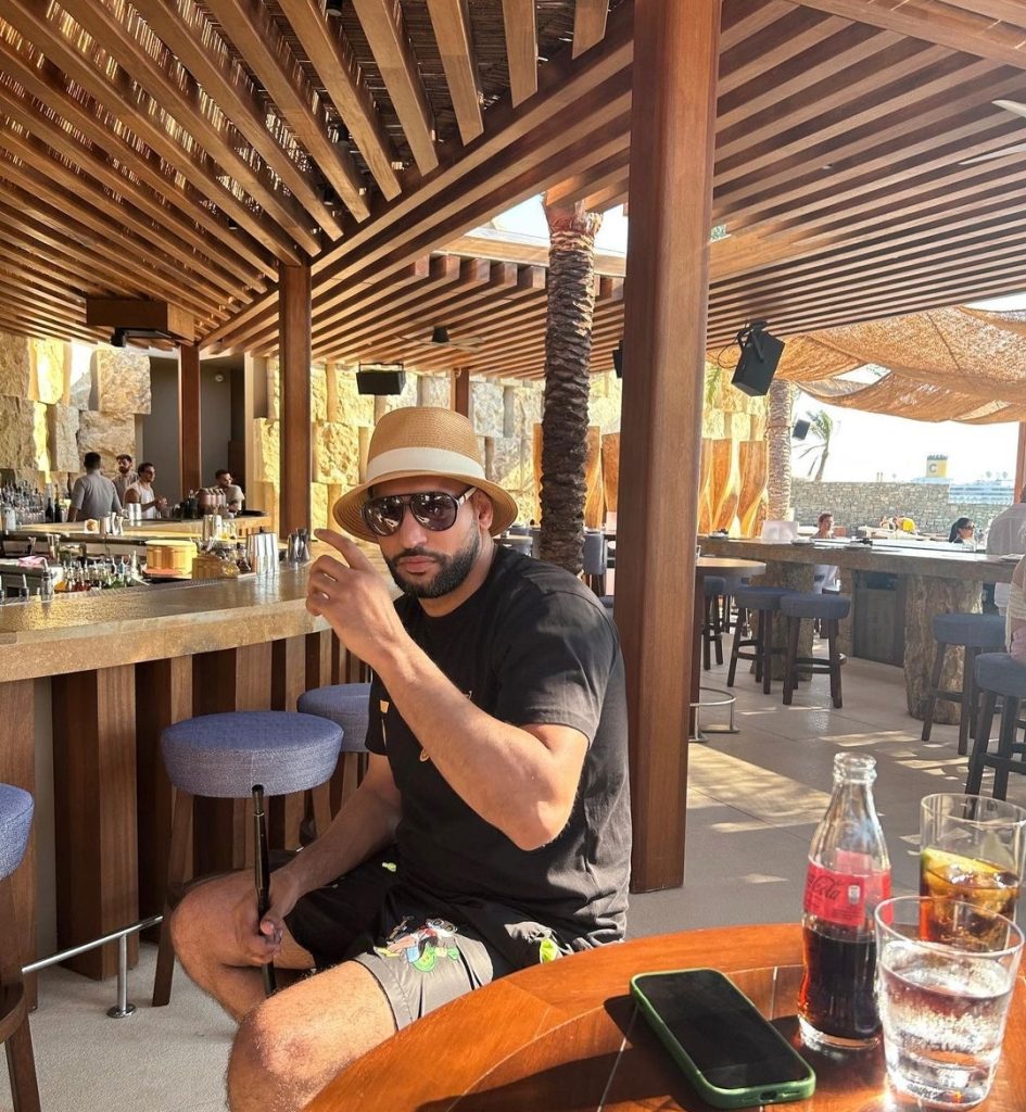 Amir Khan and Faryal Makhdoom Post Pictures From Mykonos Island, Greece