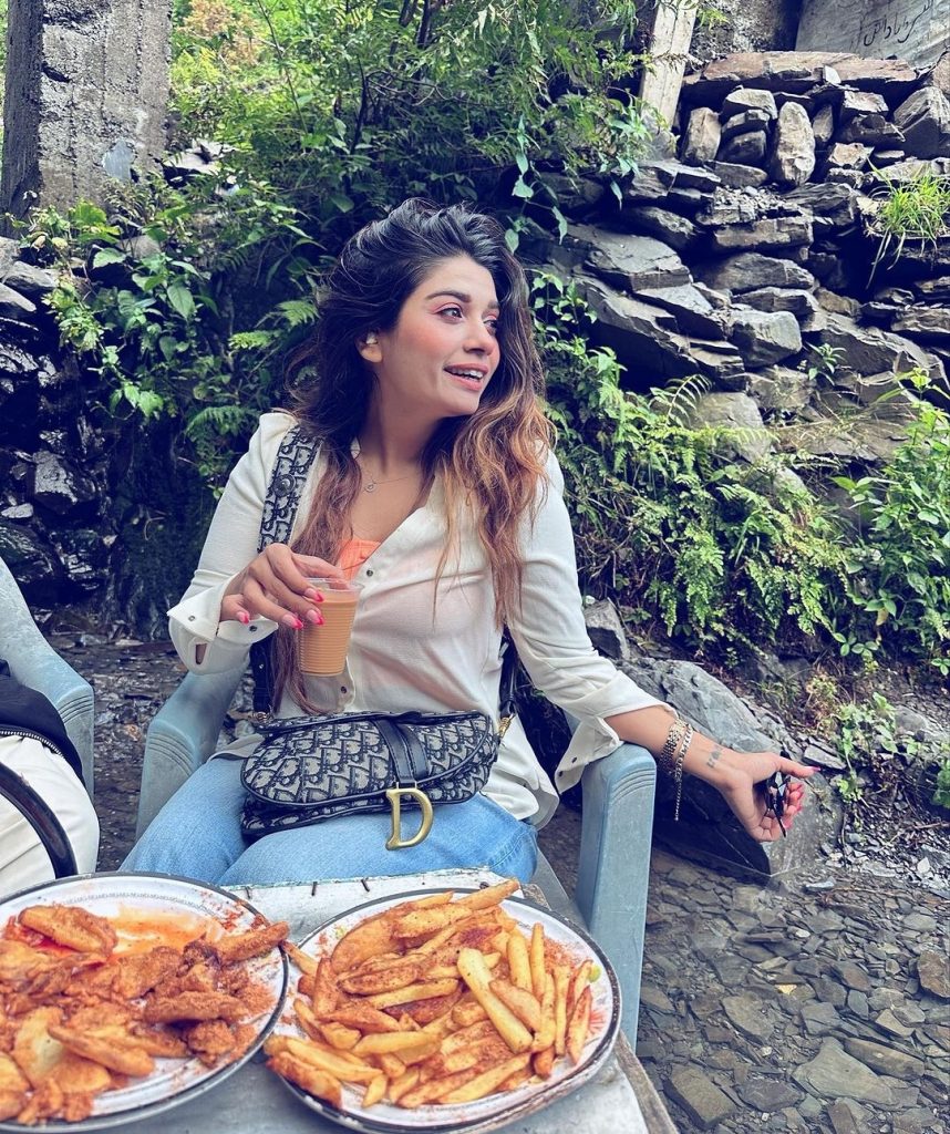 Mahi Baloch Adorable New Vacation Pictures