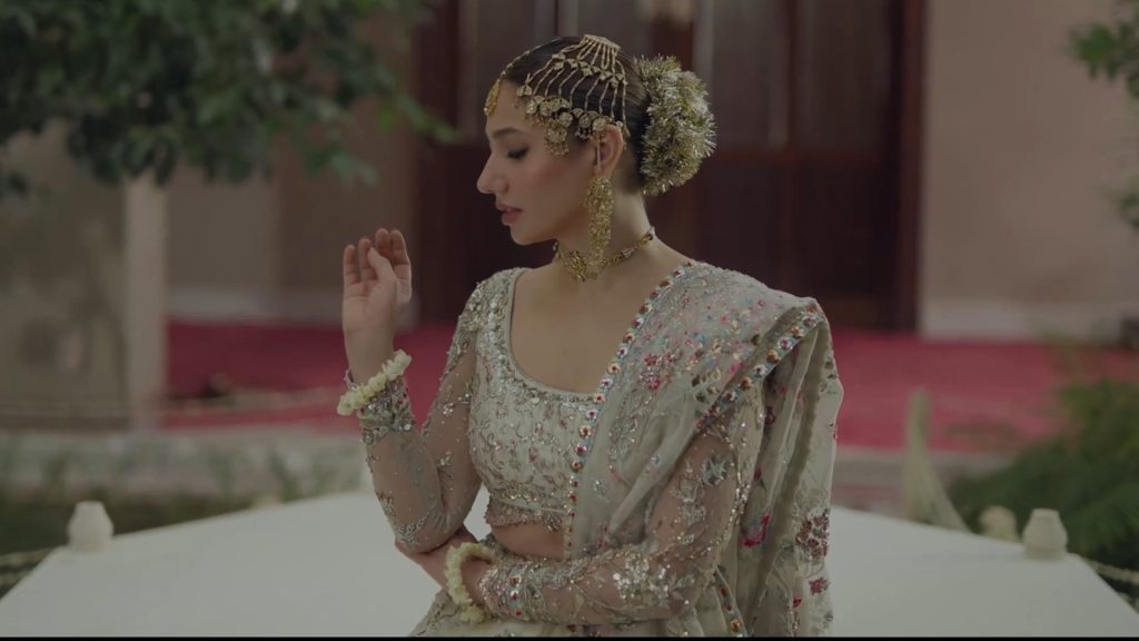 Mahira Khan Looks Ethereal In Rano's Heirloom Bridal Campaign