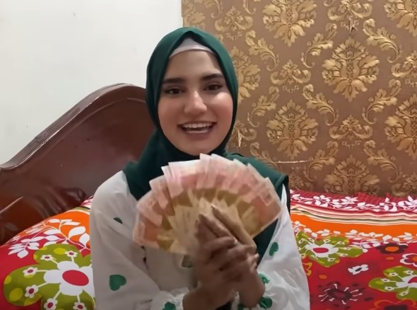 Viral Sensation Nimra Ali Reveals Her YouTube Income