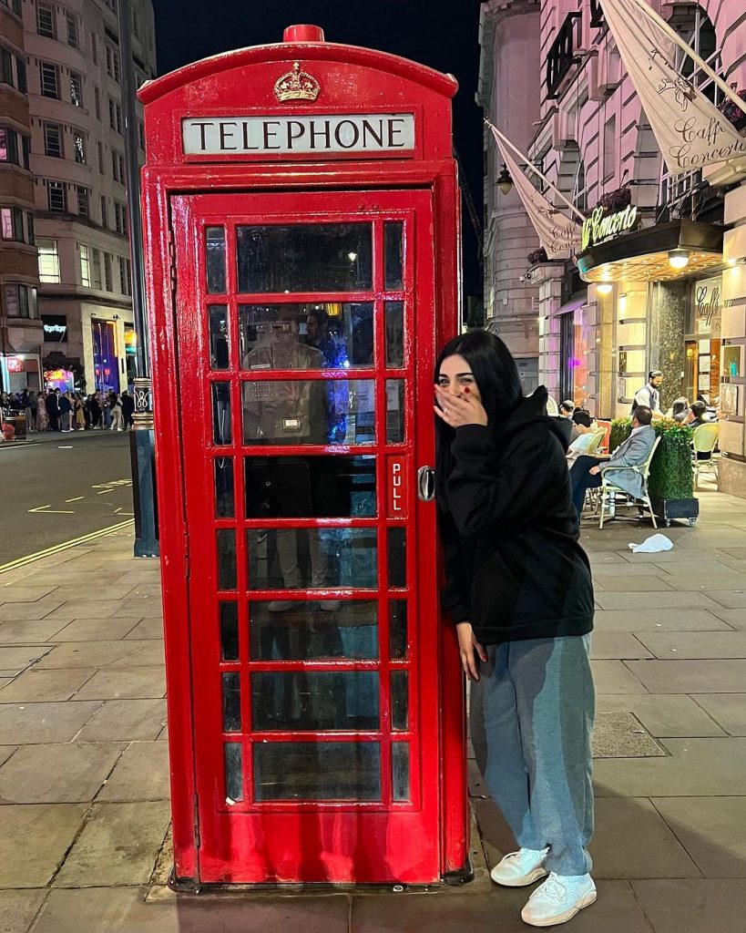 Sarah Khan Is A Vision To Behold In Latest Clicks From UK