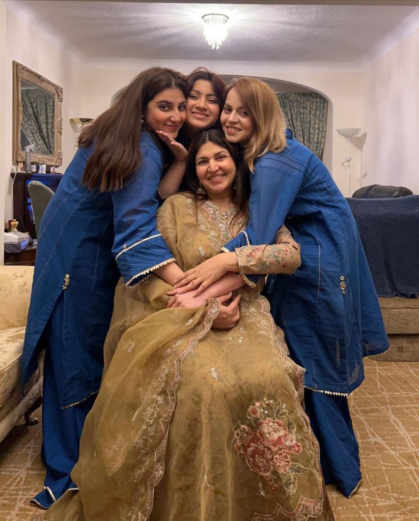 Shagufta Ijaz With Daughters on Eid