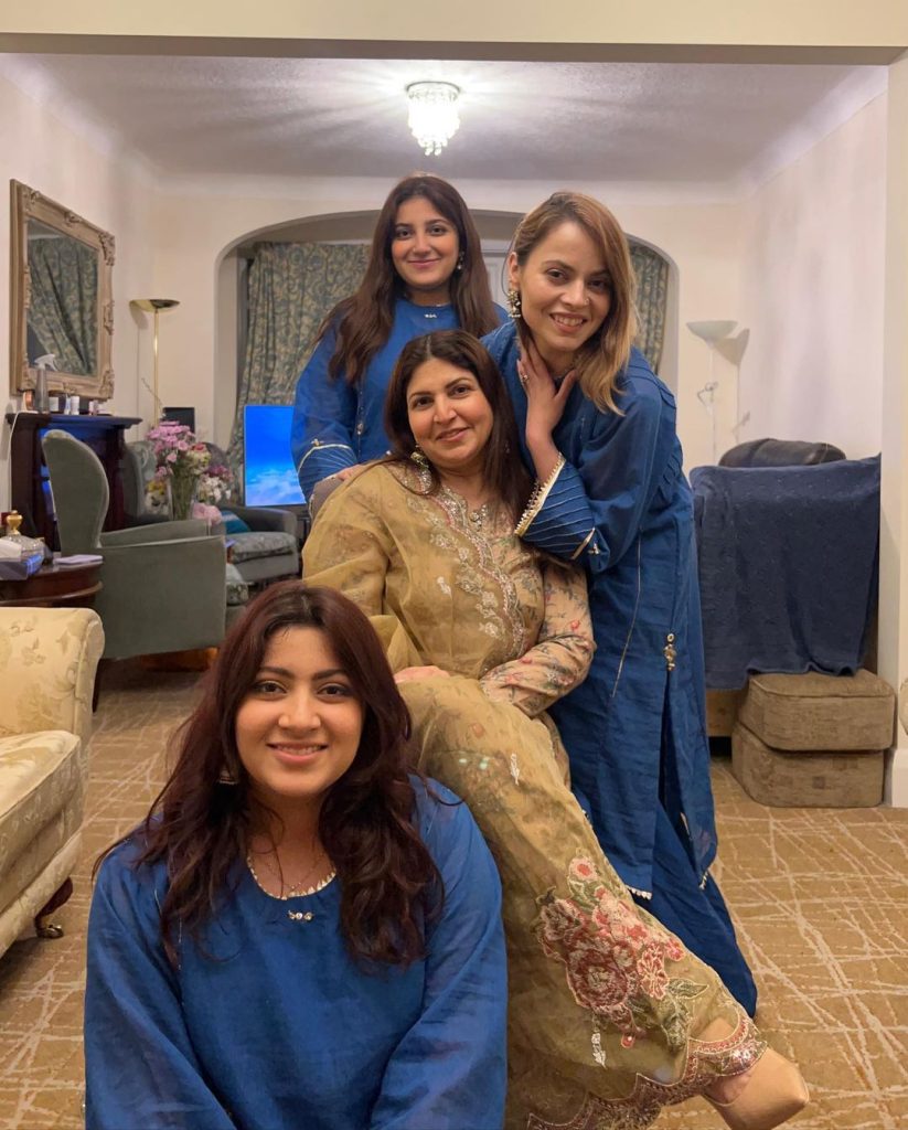 Shagufta Ijaz With Daughters on Eid