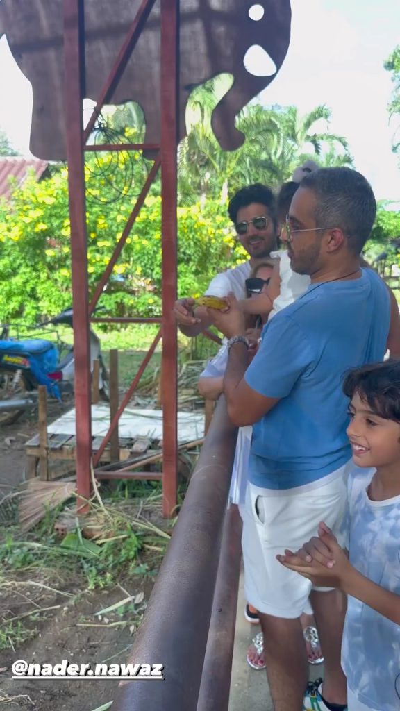 Shahzad Sheikh And Momal Sheikh With Families In Phuket