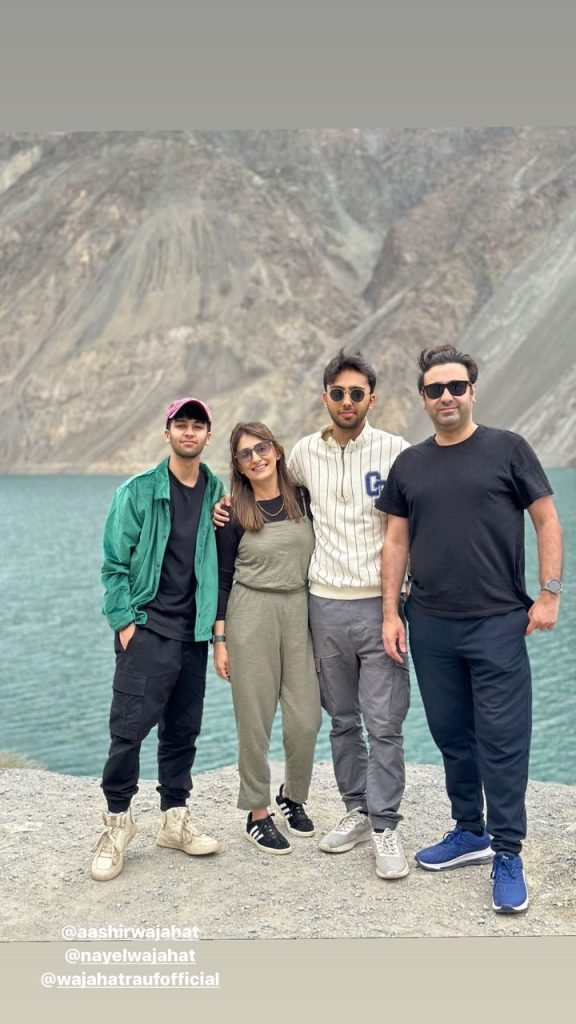 Shazia Wajahat Shares Pictures With Celebrity Friends From Deosai Mountains