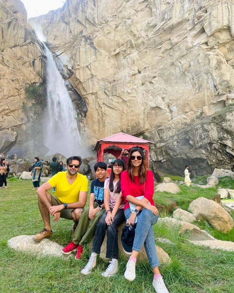 Sunita Marshall Visits Khaplu Fort With Family