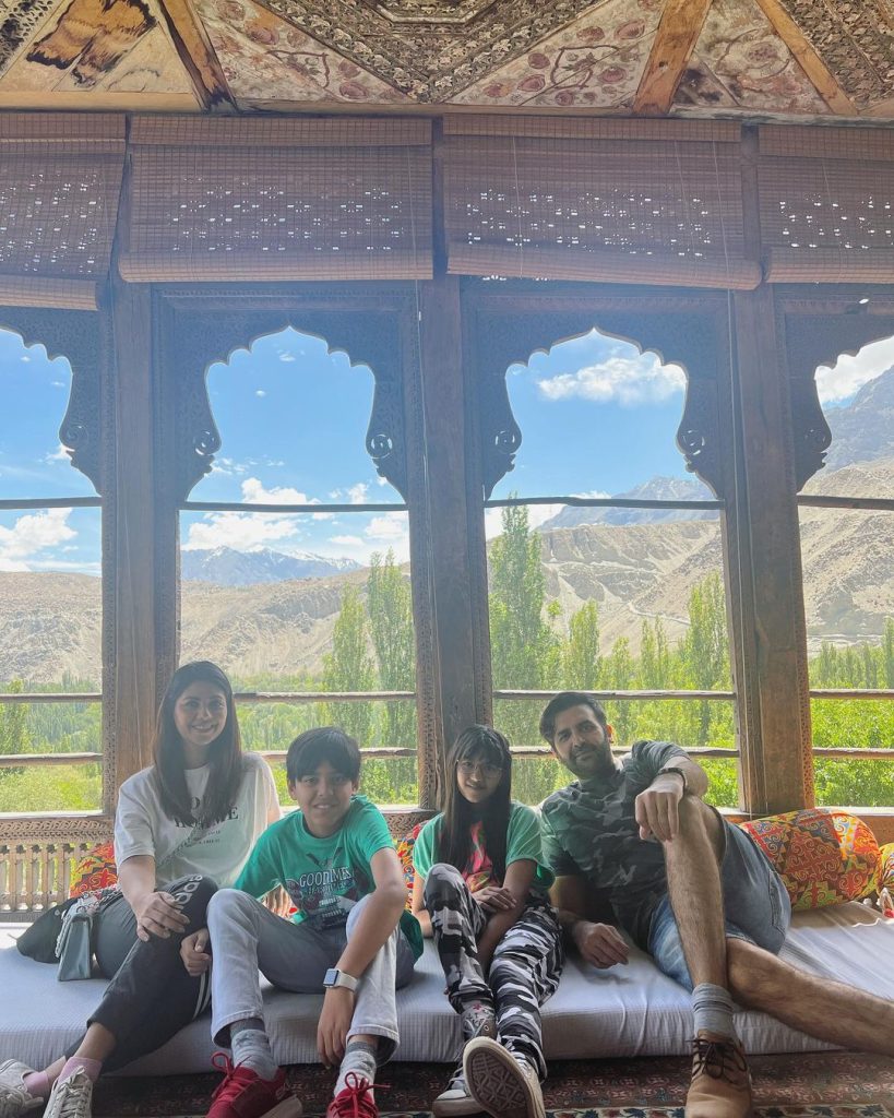 Sunita Marshall Visits Khaplu Fort With Family