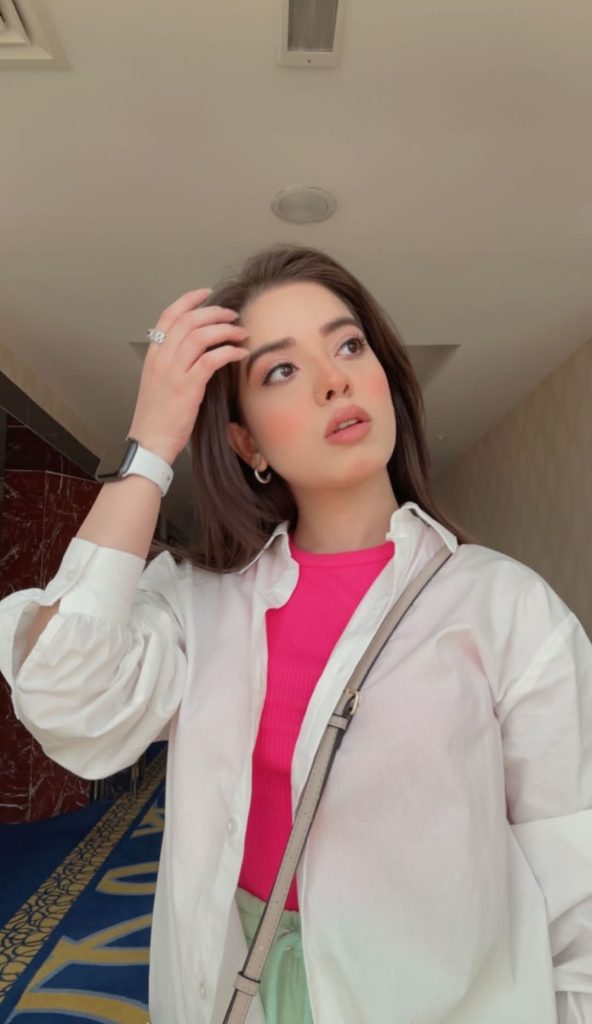 Arisha Razi Mesmerizing Clicks From Dubai