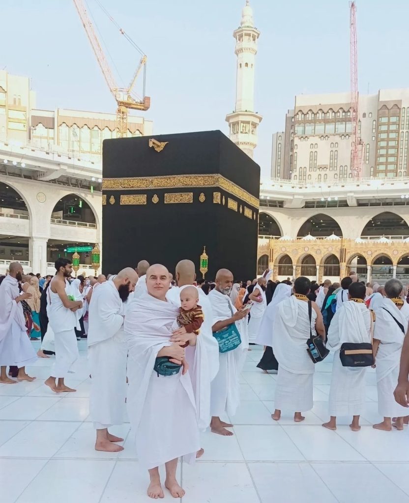 Nasir Khan Jan's Inspiring Umrah Journey