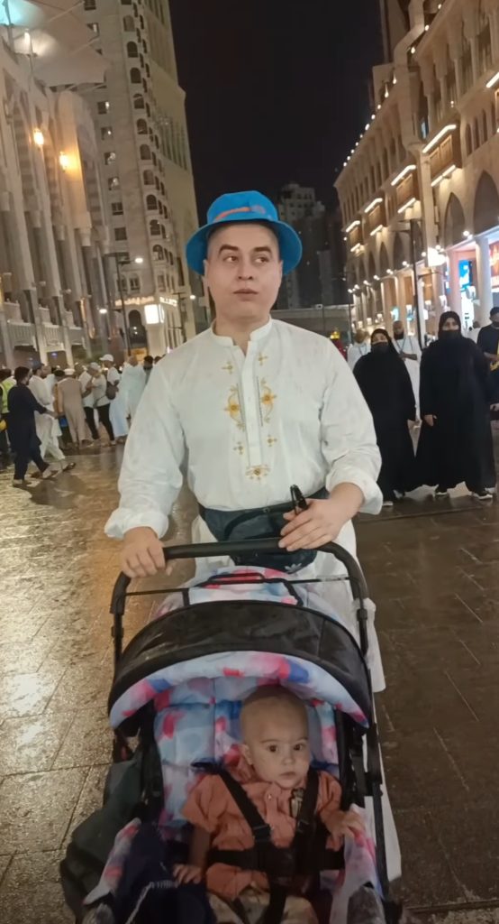 Nasir Khan Jan's Inspiring Umrah Journey