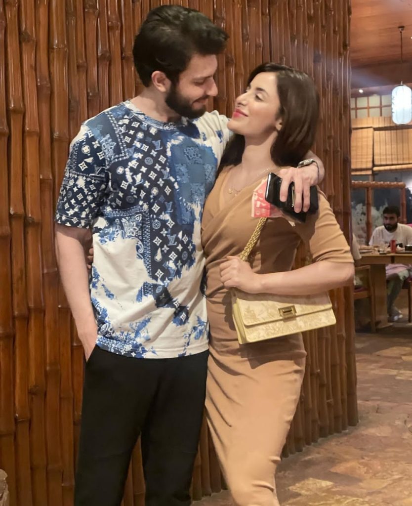 Actress Nida Khan Beautiful Pictures With Her Husband