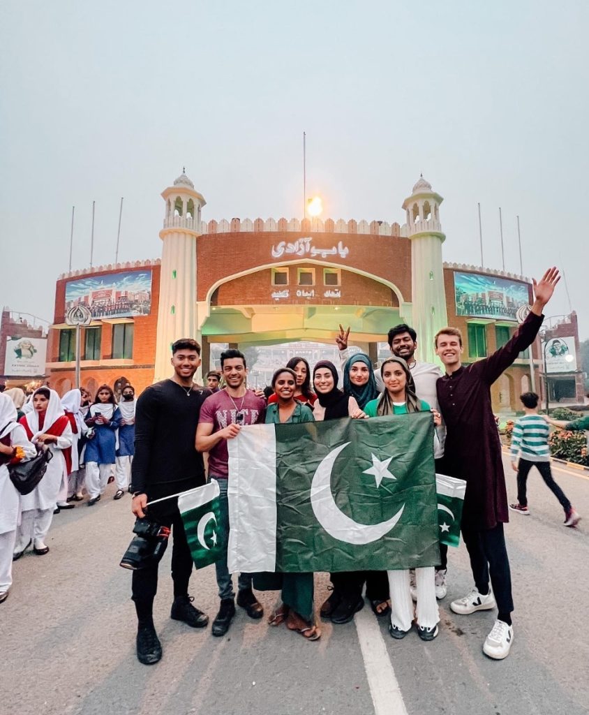Foreigners Mesmerized By Pakistan's Beauty & Hospitality