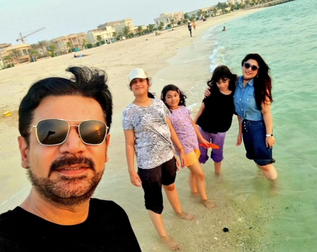 Vasay Chaudhry Family Pictures from Beach