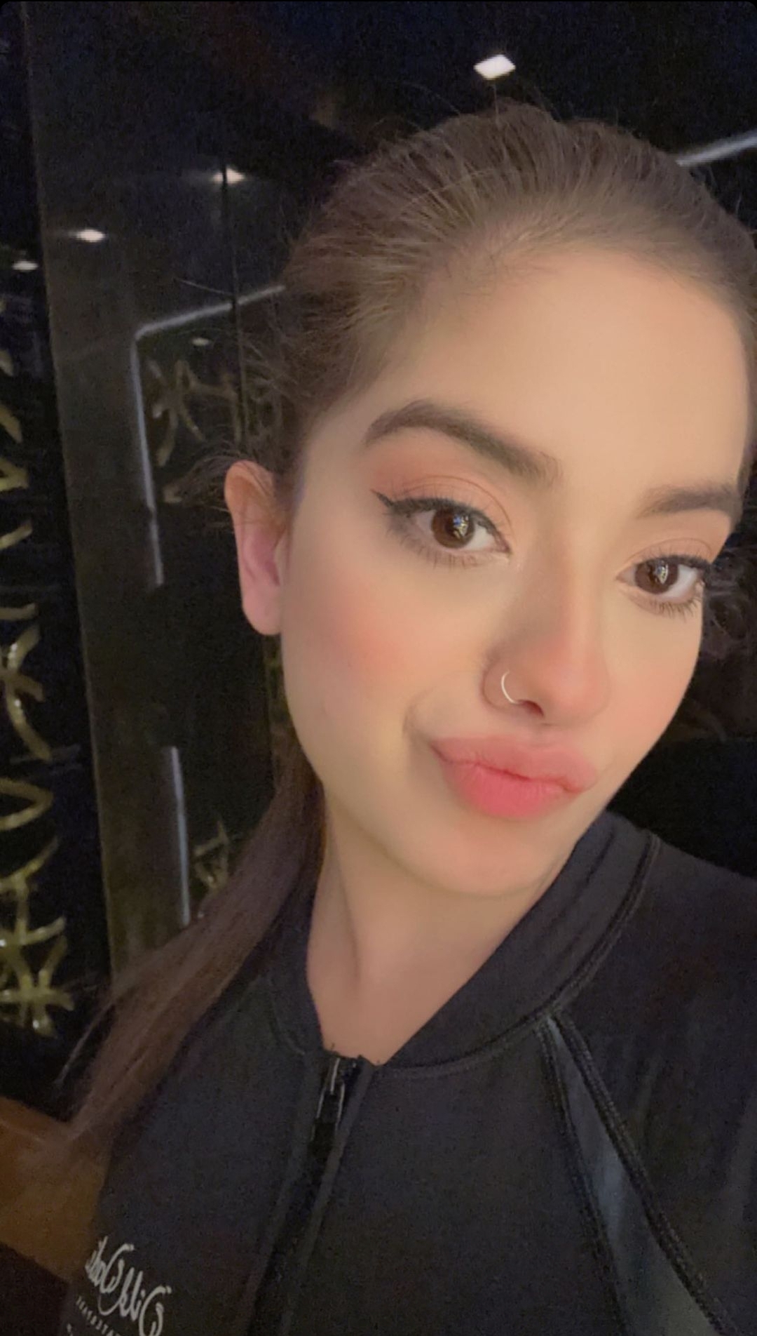 Arisha Razi Shares Pictures From Recent Dubai Trip | Reviewit.pk