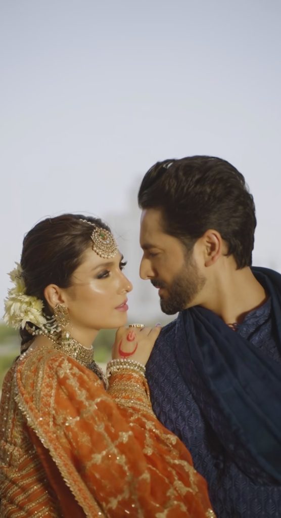 Ayeza Khan & Danish Taimoor Celebrate 9th Anniversary