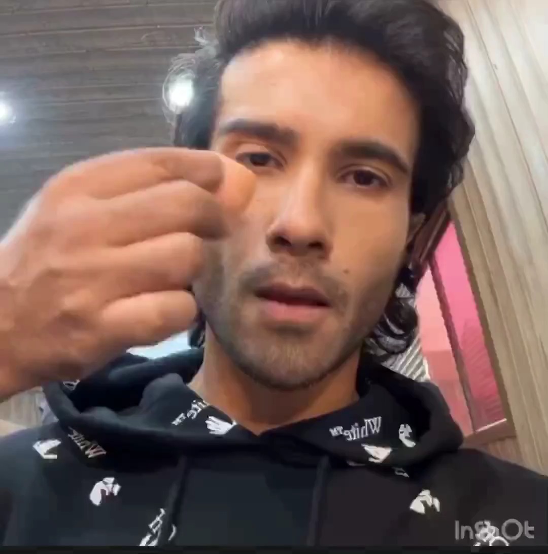 Feroze Khan Announces His New Drama With Message For Critics Reviewit.pk