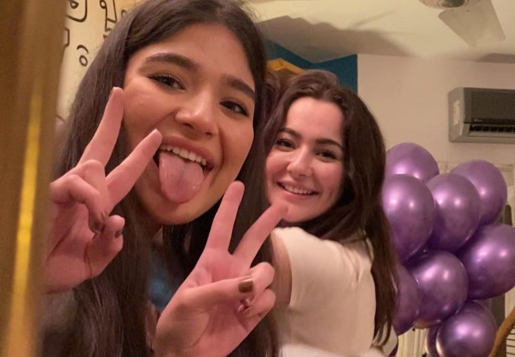 Hania Aamir Enjoys Vacations In UK With Her Sister Esha Aamir