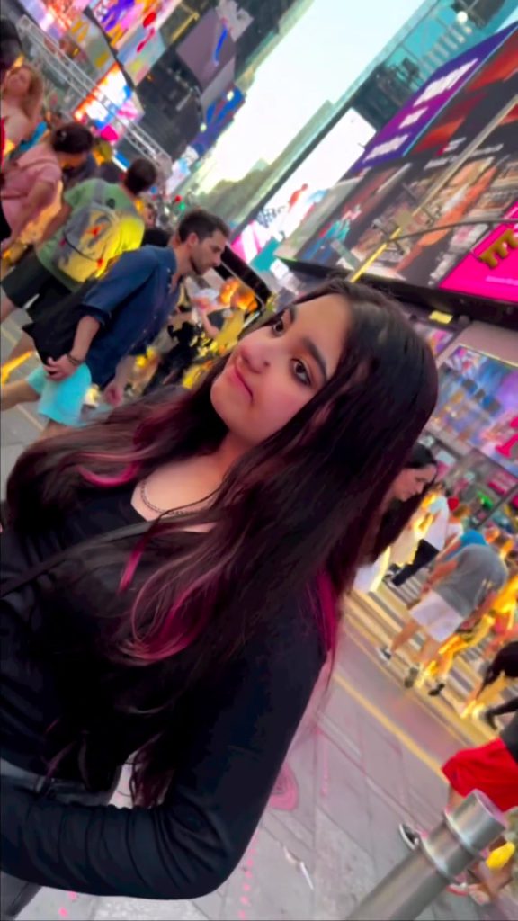 Javeria And Saud Take Their Kids To Times Square New York