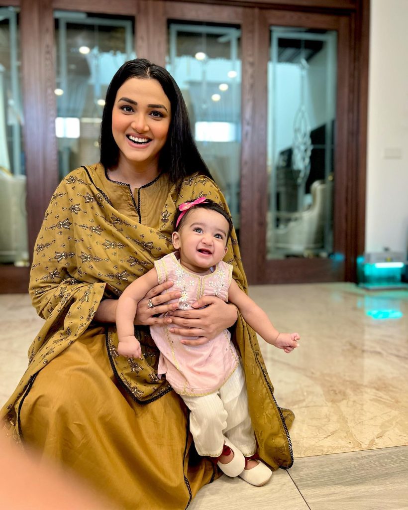Kiran Tabeir New Cute Pictures With Her Adorable Daughter