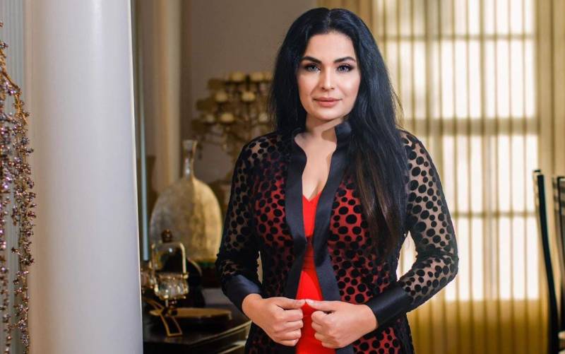 Meera Jee Reveals Reality Behind Messages From Michele Morrone