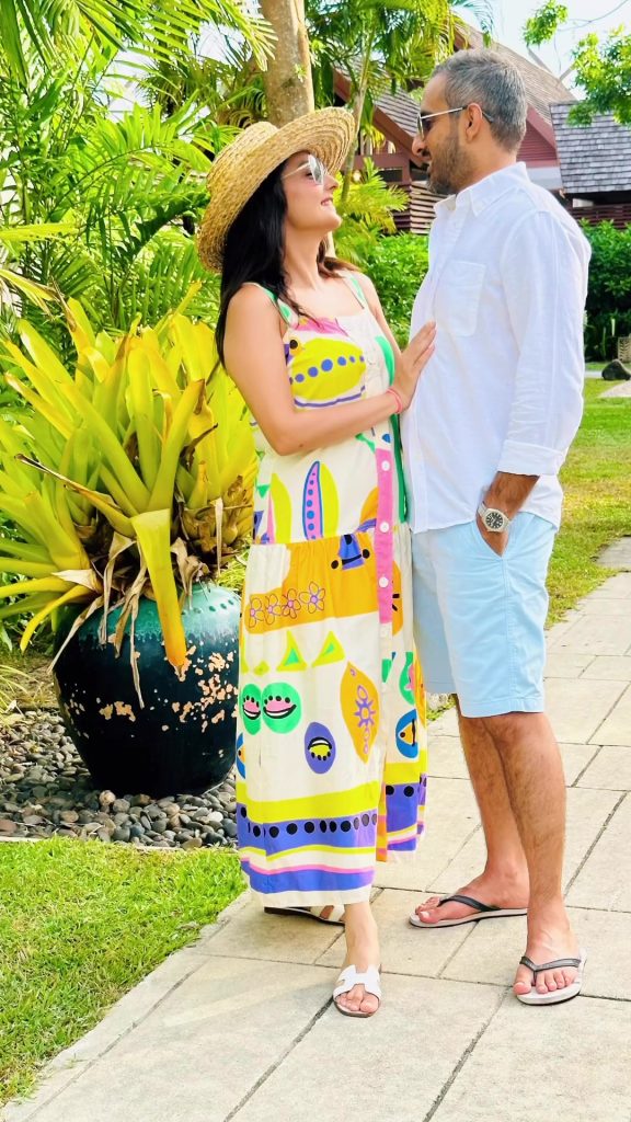 Momal Sheikh Shares Beautiful Family Pictures From Phuket Vacation
