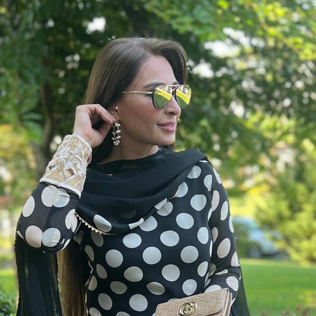 Reema Khan's Pictures And Poetry Impress Fans