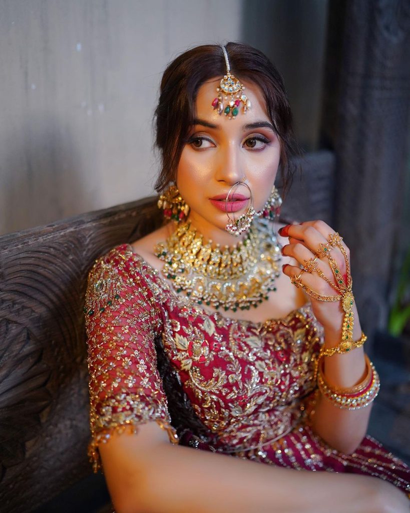 Sabeena Farooq Looks Ethereal In Latest Bridal Shoot | Reviewit.pk