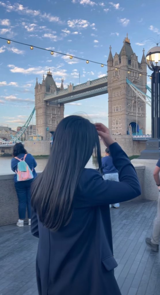 Sarah Khan's New Alluring Photos From London