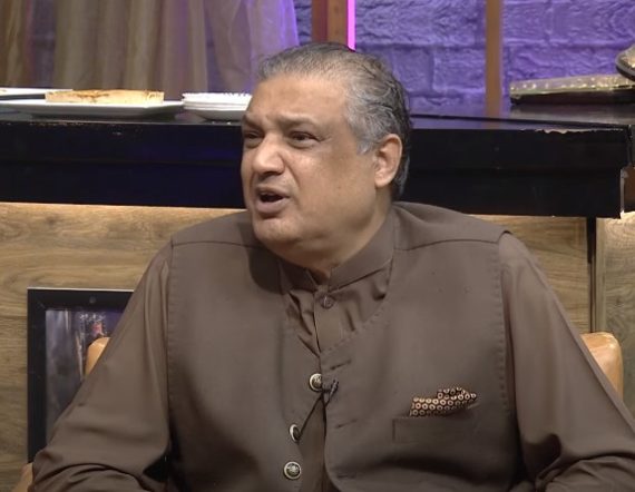 Suhail Warraich Reveals Secrets Behind Actresses' Interviews | Reviewit.pk