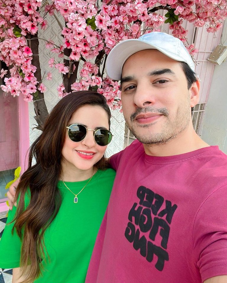 Fatima Effendi Shares New Adorable Clicks With Husband | Reviewit.pk