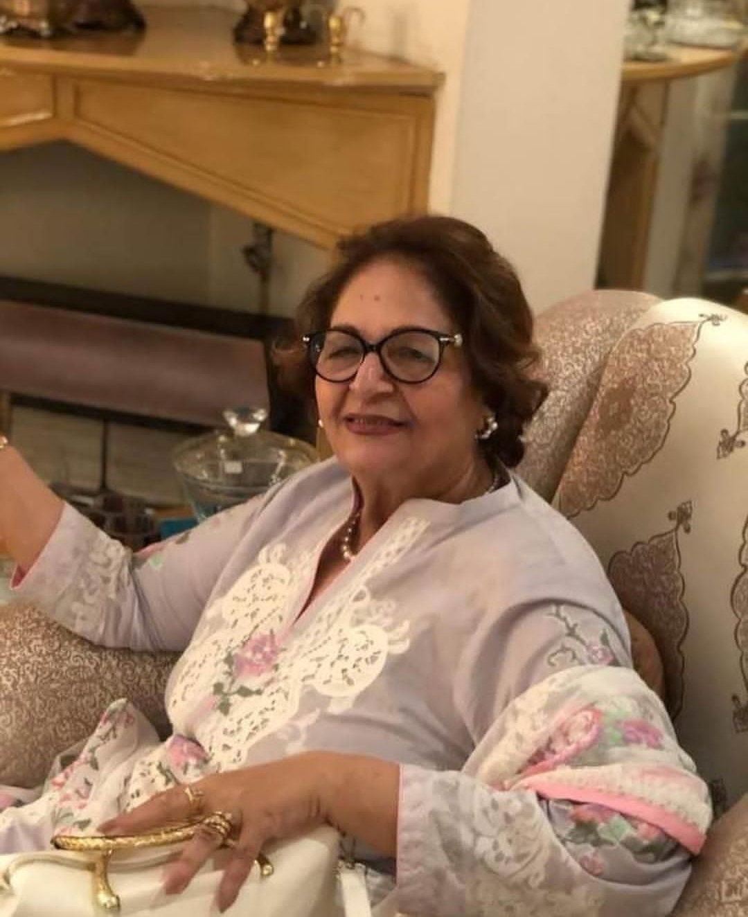 Emotional Nauman Masood Remembers His Late Mother | Reviewit.pk