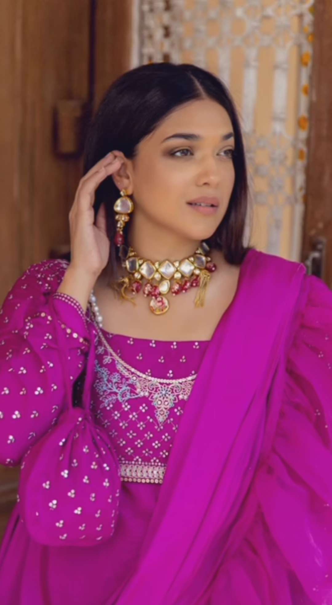 sanam-jung-attends-a-wedding-in-usa-reviewit-pk
