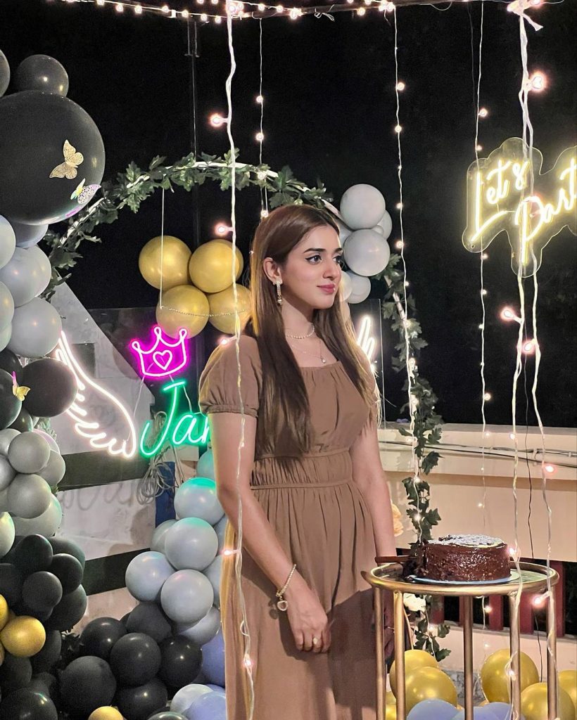 Jannat Mirza Celebrates Birthday In Style