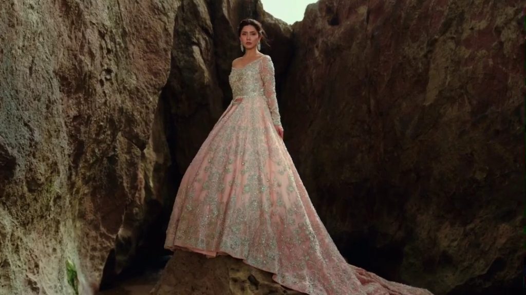 Mahira Khan's Enigmatic Elegance In Latest Clicks
