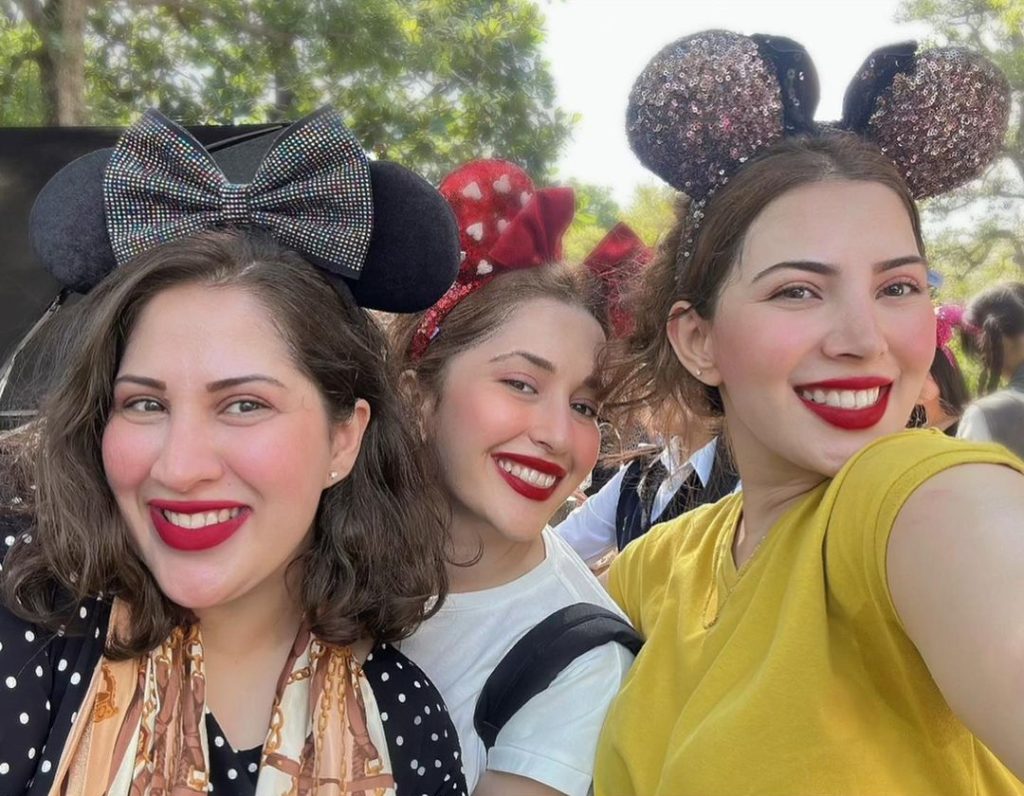 Naimal Khawar With Sisters In Disneyland Tokyo