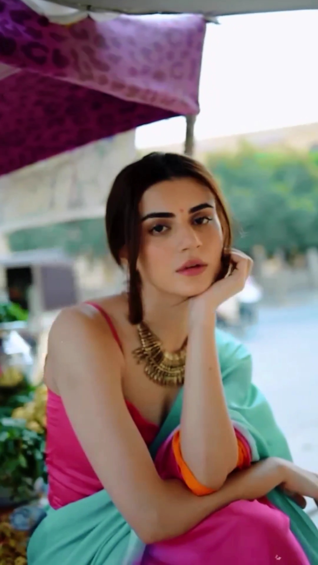 Zabab Rana Zubab Rana's Latest Look Gets Backlash | Reviewit.pk