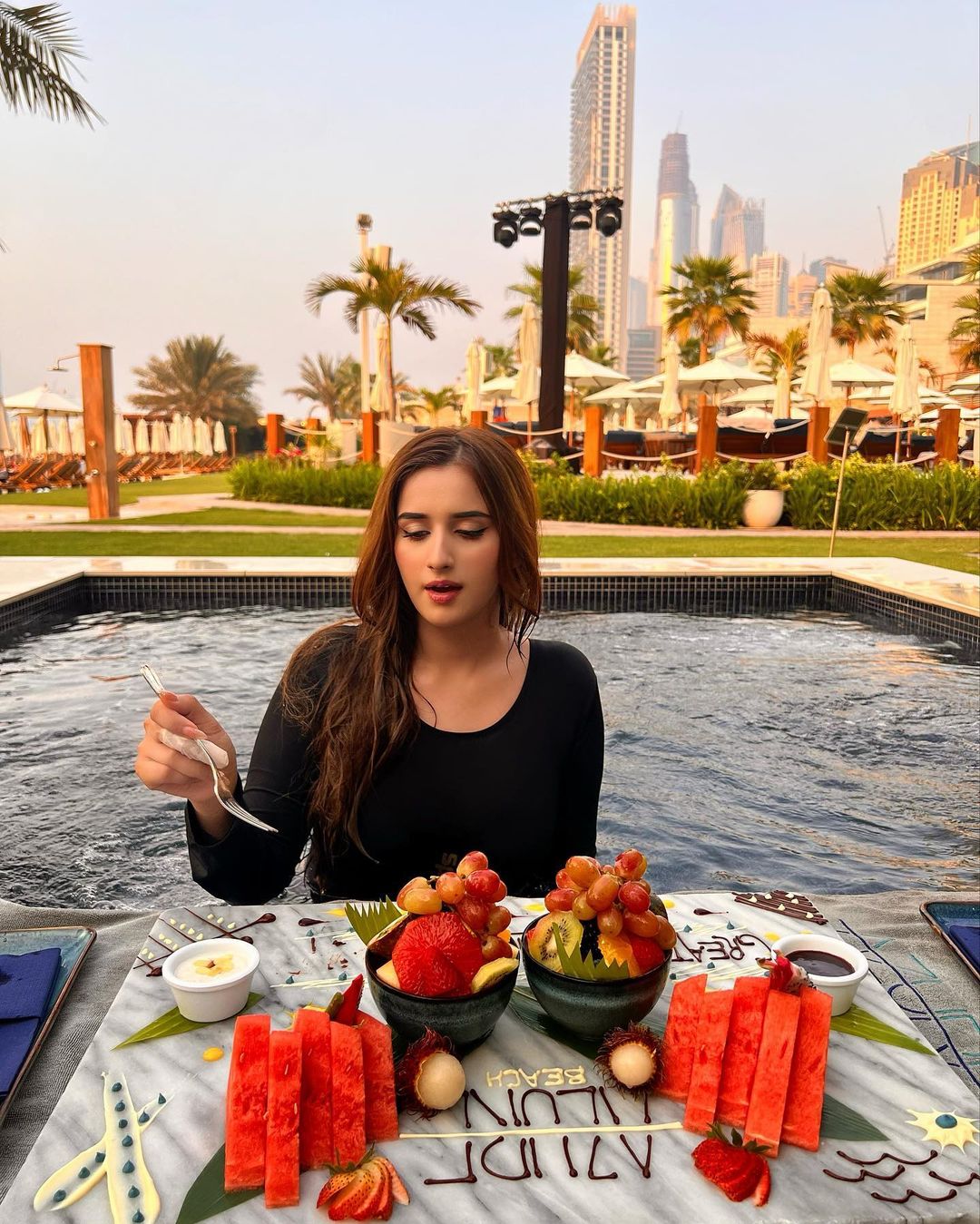Pictures from Alishba Anjum's Birthday & Travelling | Reviewit.pk